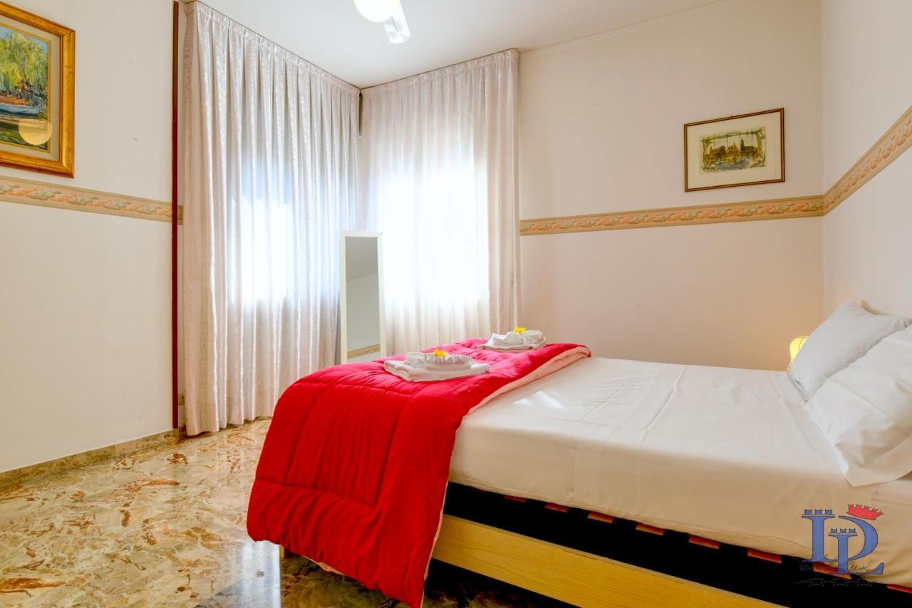 דסנזאנו דל גארדה Desenzanoloft Official Partner Marriott Homes & Villas - The Sunflower Front Lake מראה חיצוני תמונה